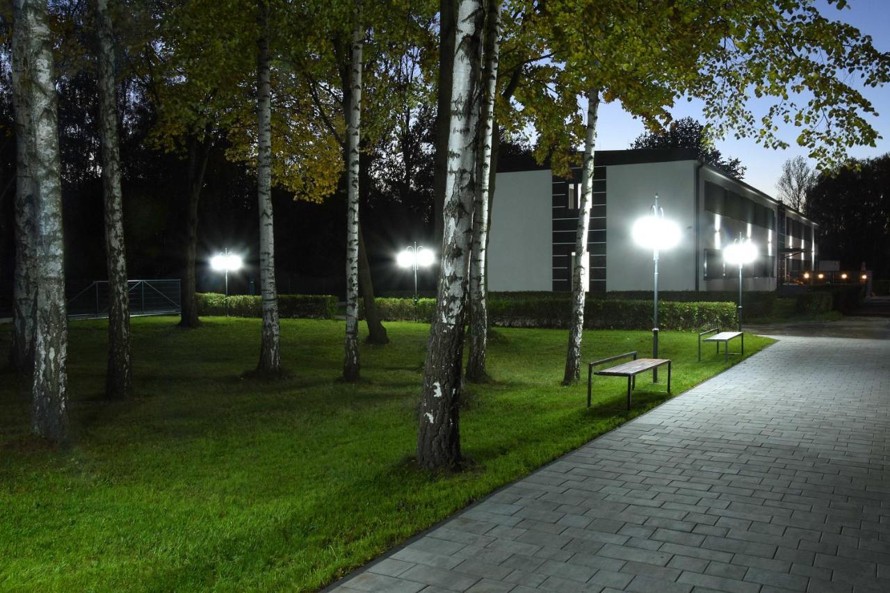 Geris Aparthotel Częstochowa Exterior foto