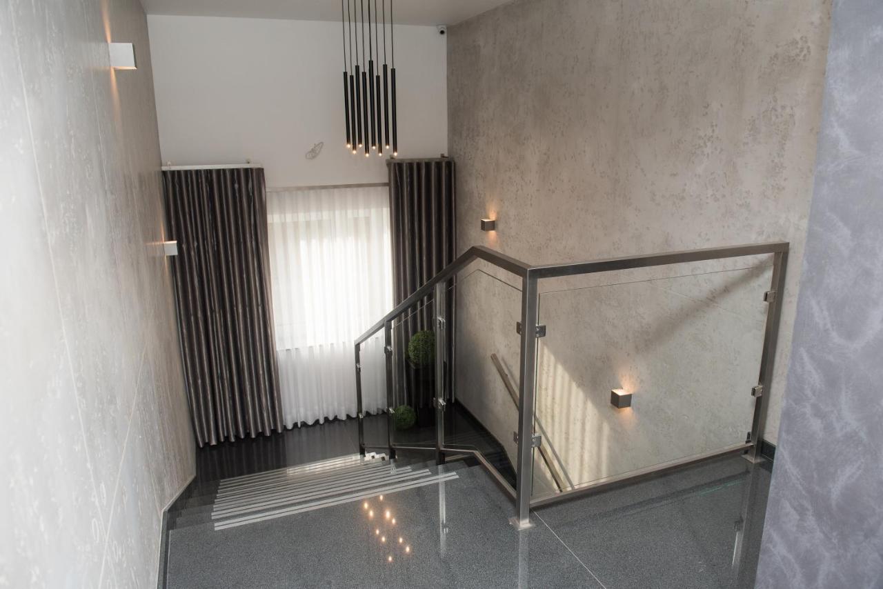 Geris Aparthotel Częstochowa Exterior foto