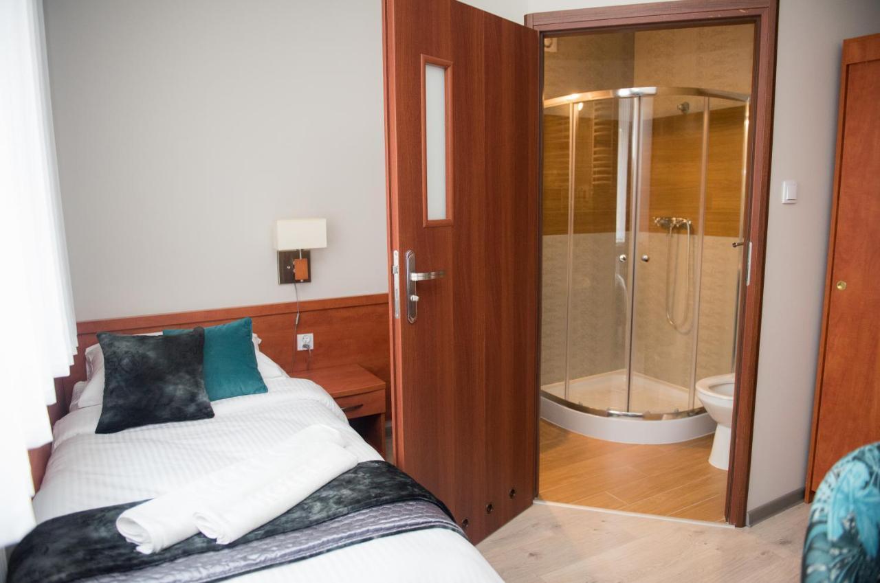 Geris Aparthotel Częstochowa Exterior foto